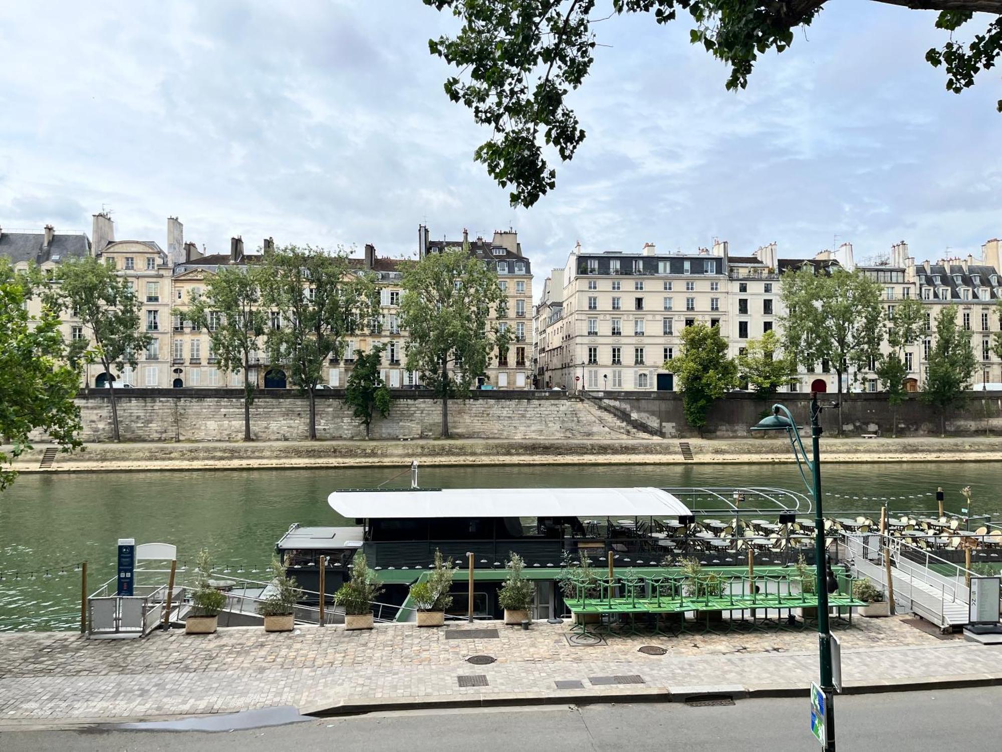 Heart Of Le Marais - Modern & Cosy Nest In The Old Apartment Paris